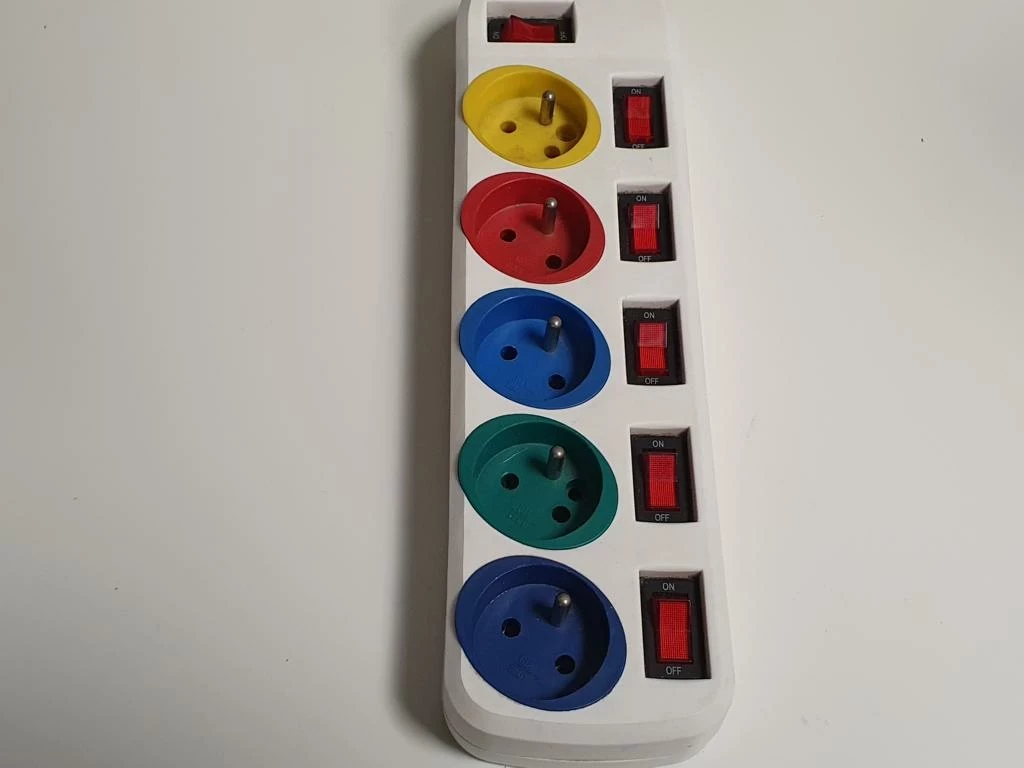 listwa-elektryczna-clarus-yl-605-stan-uzywany