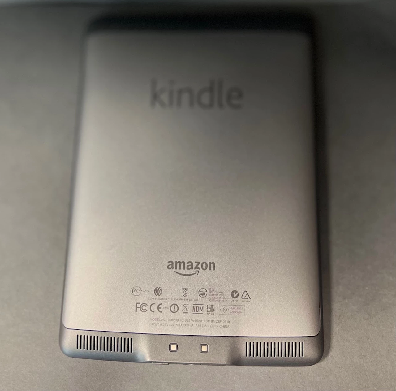 czytnik-e-bookow-amazon-kindle-touch-4-d01200-kod-producenta-akp3g