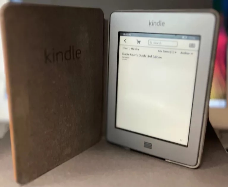 CZYTNIK E-BOOKÓW AMAZON KINDLE TOUCH 4 (D01200)