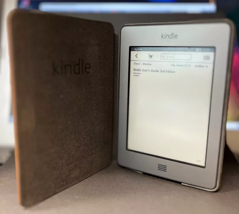 CZYTNIK E-BOOKÓW AMAZON KINDLE TOUCH 4 (D01200)