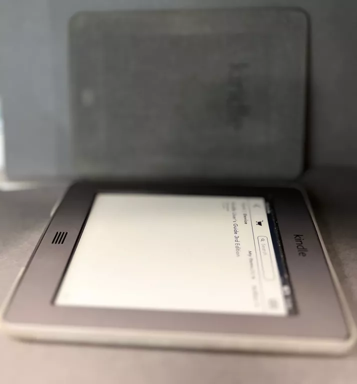 CZYTNIK E-BOOKÓW AMAZON KINDLE TOUCH 4 (D01200)