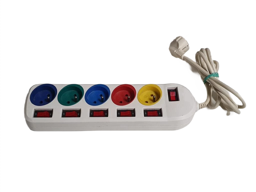 listwa-elektryczna-clarus-yl-605-3-maja-23-chorzow