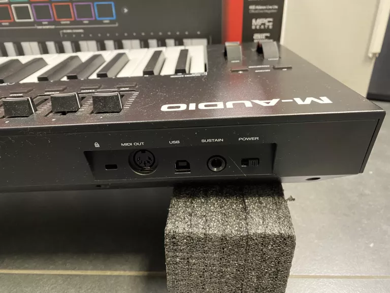 klawiatura-sterujaca-m-audio-oxygen-pro-61-daszynskiego-22-wroclaw-gracja