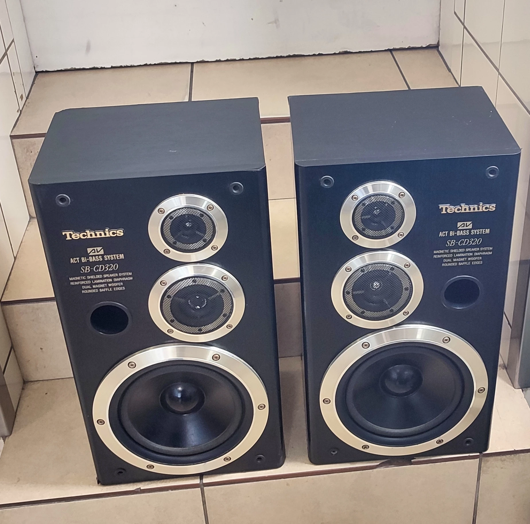 kolumny-technics-sb-cd320-kod-producenta-sb-r1