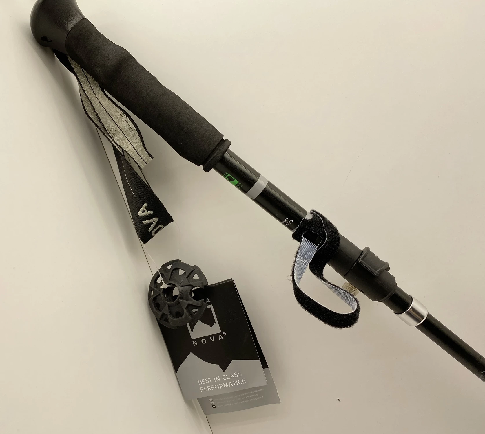 kij-trekkingowy-terra-nova-trail-elite-blackgreen-kod-producenta-571ep