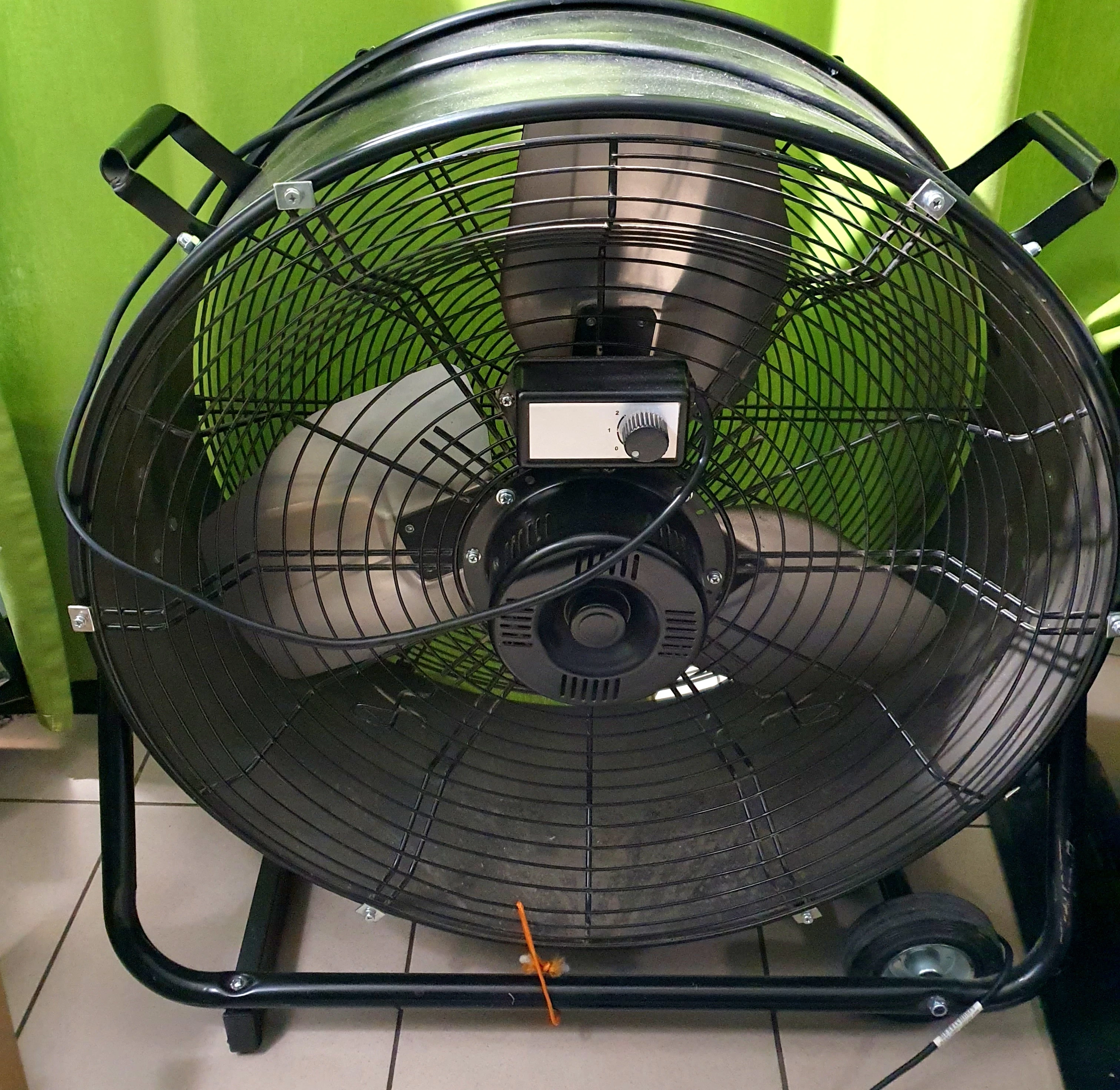 wentylator-podlogowy-castorama-sfdc3-600ct0-czarny-funkcje-regulacja-kata-nachylenia