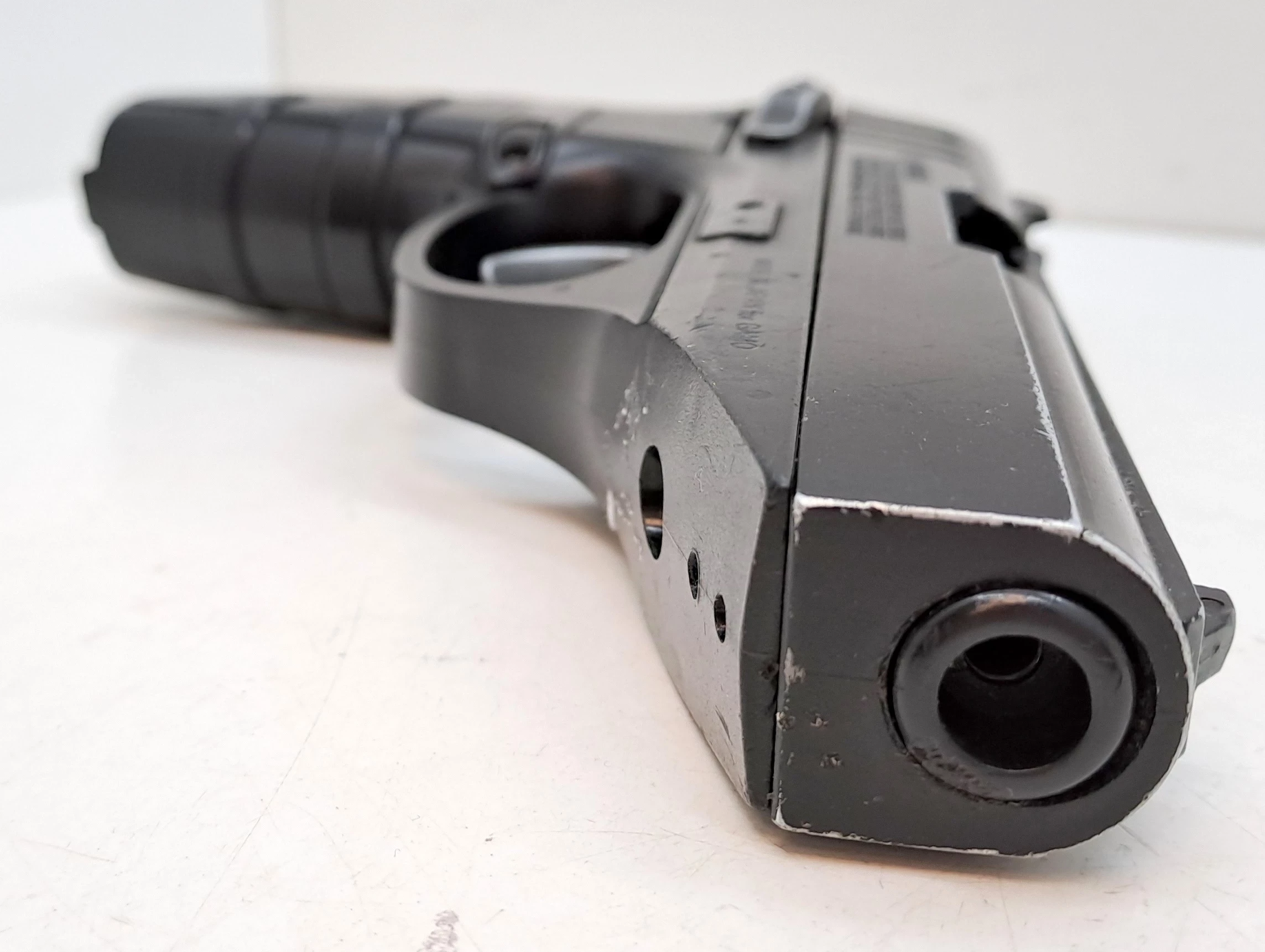 wiatrowka-gamo-p-25-blowback-45-mm-co2-bez-oslonk-marka-gamo