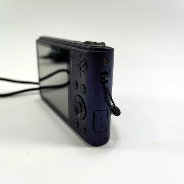 aparat-cyfrowy-samsung-wb30f-zoom-optyczny-10