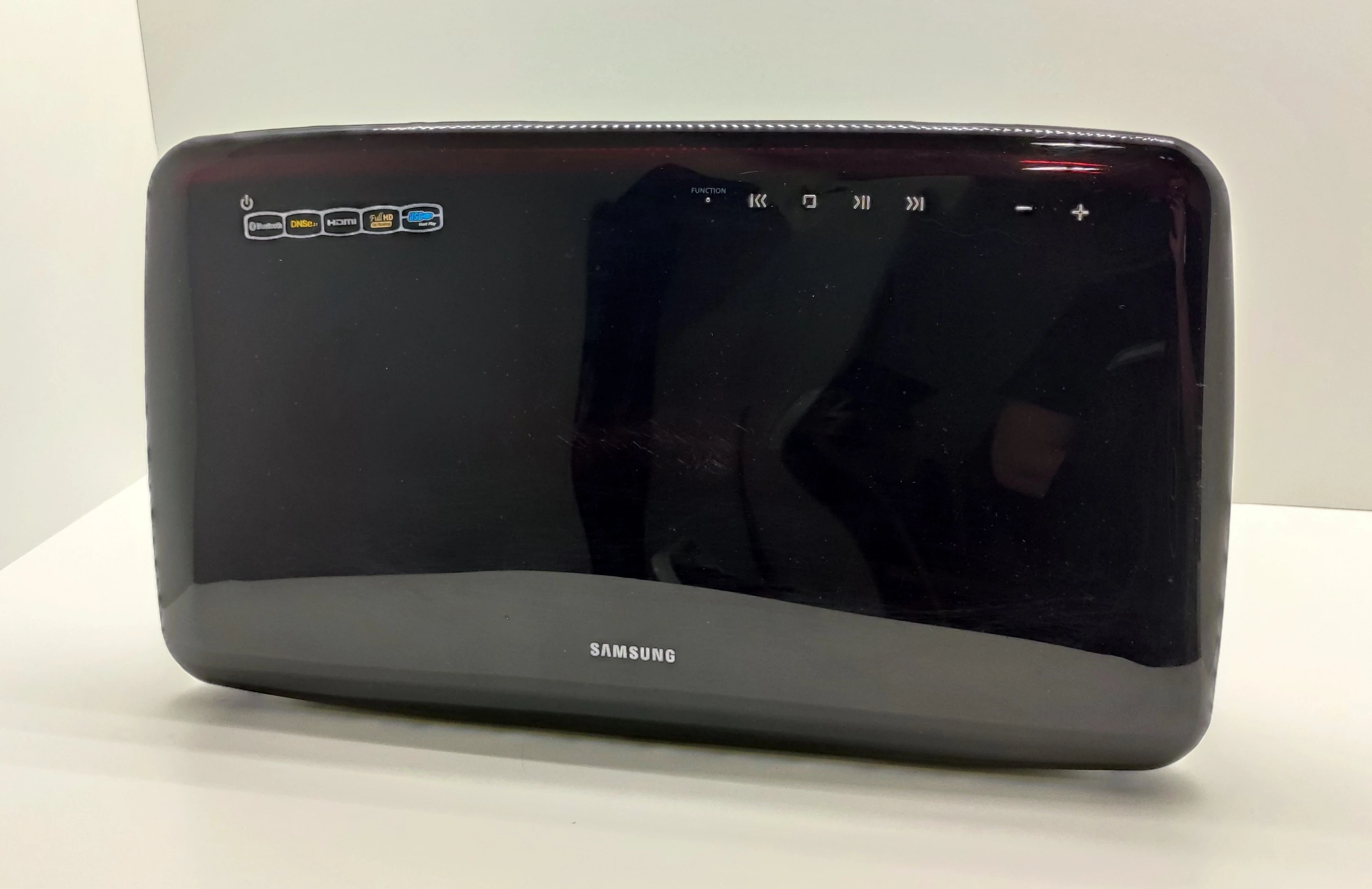 kino-domowe-samsung-ht-x710-21-90w-stan-uzywany