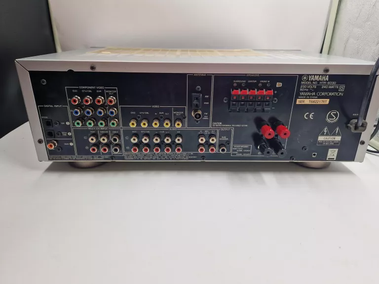 AMPLITUNER YAMAHA HTR-6030