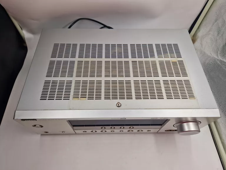 amplituner-yamaha-htr-6030-komunikacja-brak