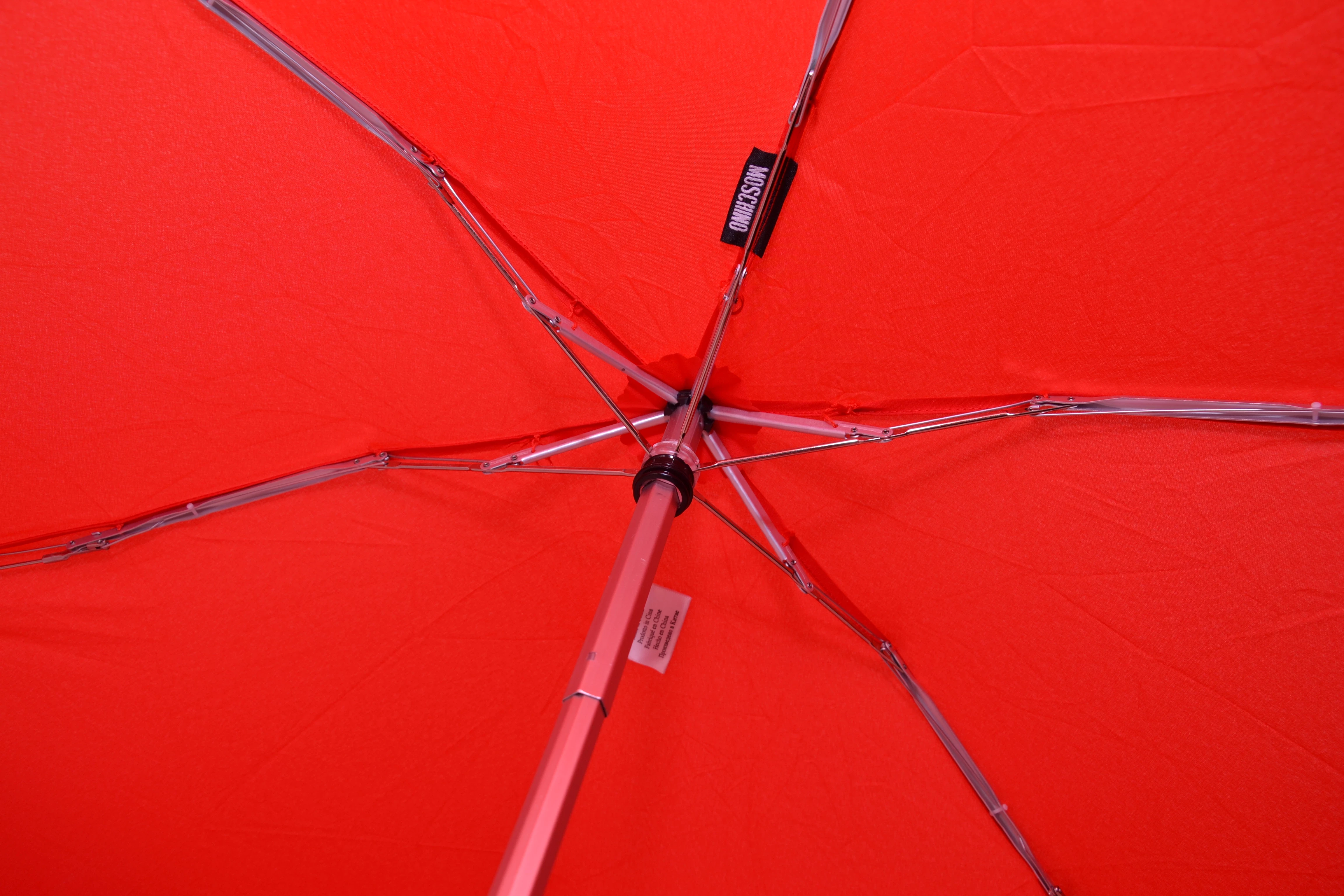 parasolka-moschino-z-misiem-i-etui-rodzaj-automatyczny