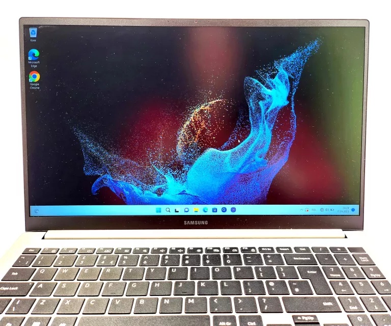LAPTOP SAMSUNG GALAXY BOOK 2 NP750XED 15,6 " INTEL CORE I5 8 GB / 256 GB