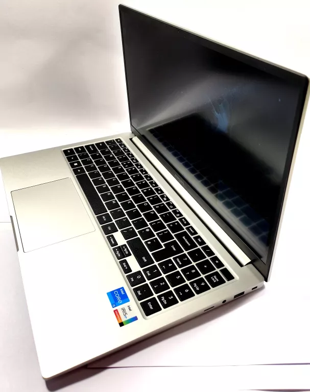 LAPTOP SAMSUNG GALAXY BOOK 2 NP750XED 15,6 " INTEL CORE I5 8 GB / 256 GB