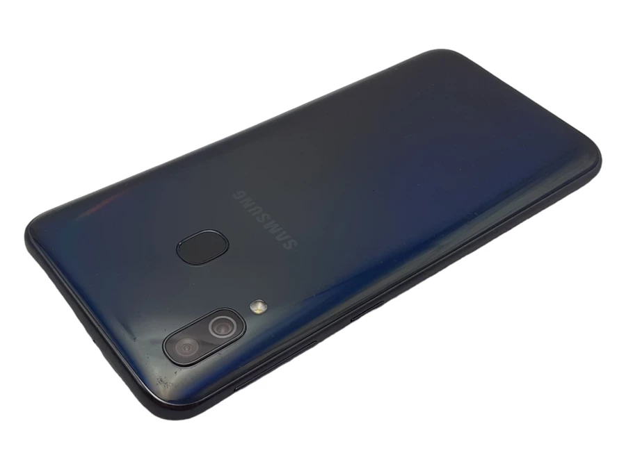 telefon-samsung-galaxy-a40-464gb-3100mah-16mpx-pamiec-ram-4-gb