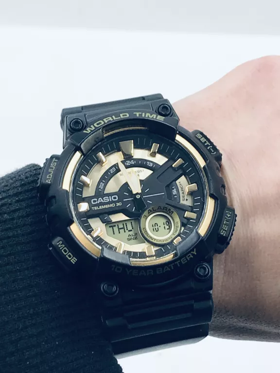 CASIO AEQ-110BW-9AVEF