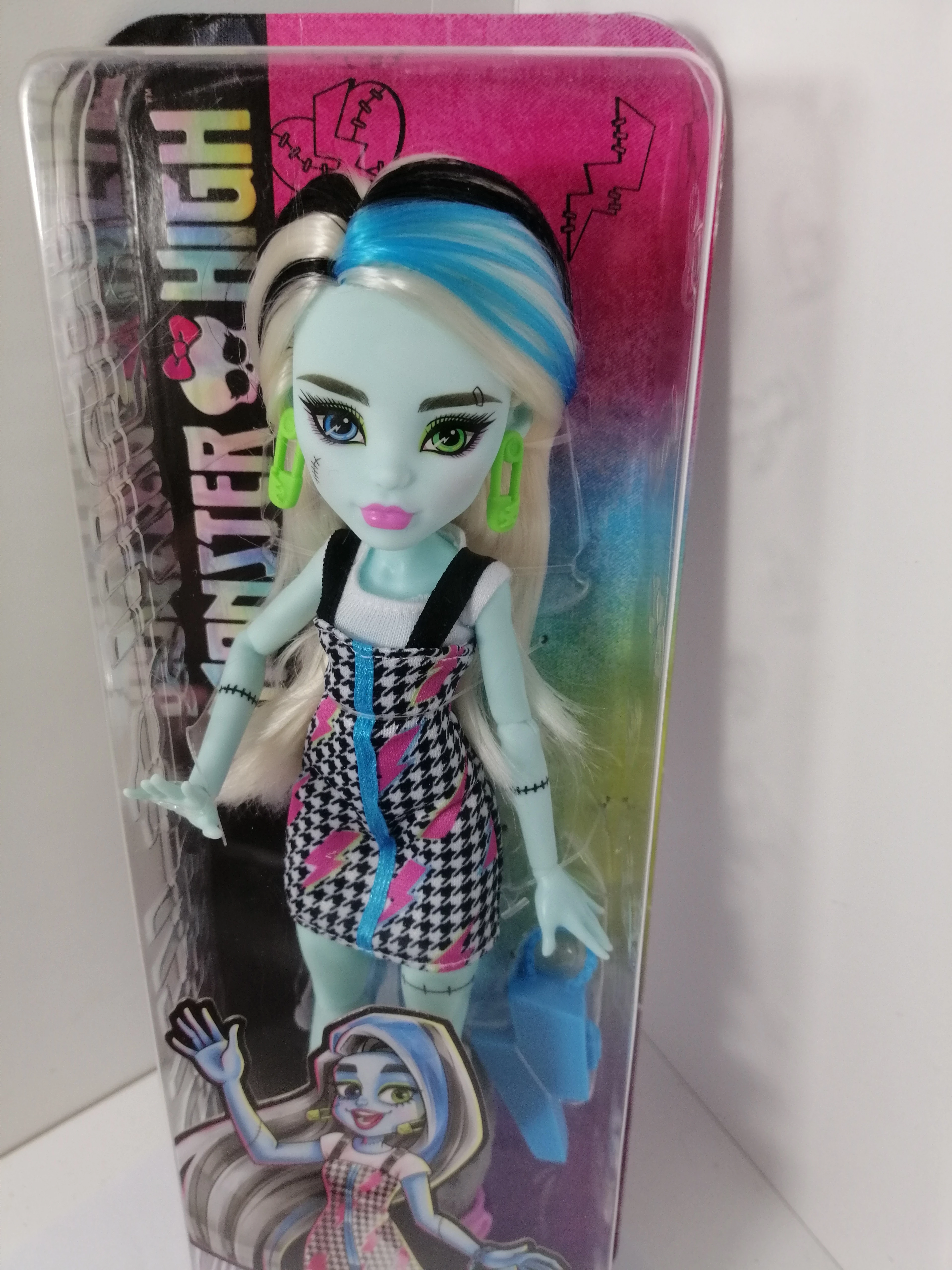 Boneca Monster High 2022 - Frankie Stein Vontageous 29cm - Mattel