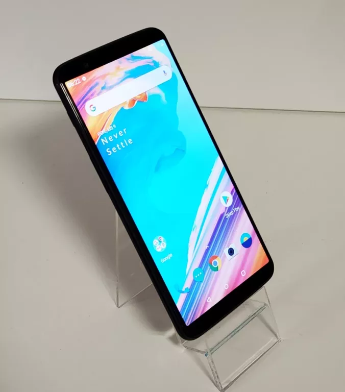 TELEFON ONE PLUS 5T 8 GB/128 GB ZESTAW
