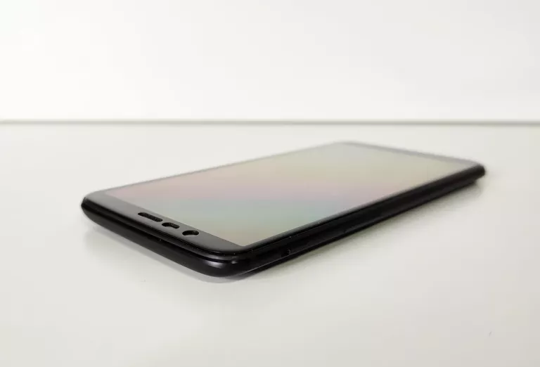 TELEFON ONE PLUS 5T 8 GB/128 GB ZESTAW
