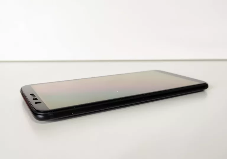 TELEFON ONE PLUS 5T 8 GB/128 GB ZESTAW