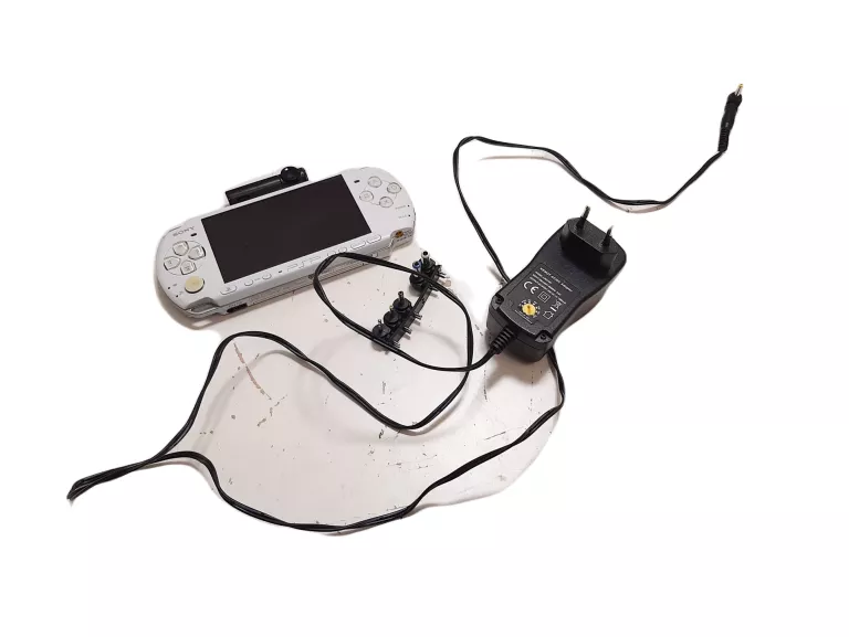 KONSOLA PSP WERSJA 3004 + KAMERA + GRATIS