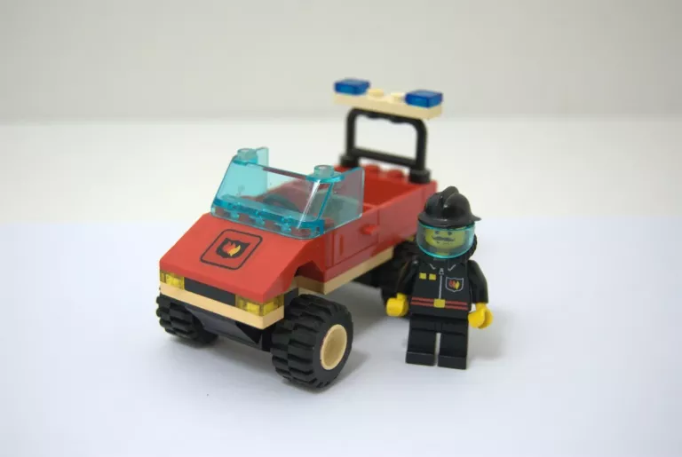 LEGO TOWN 6525 - KOMENDANT STRAŻY POŻARNEJ (1995)