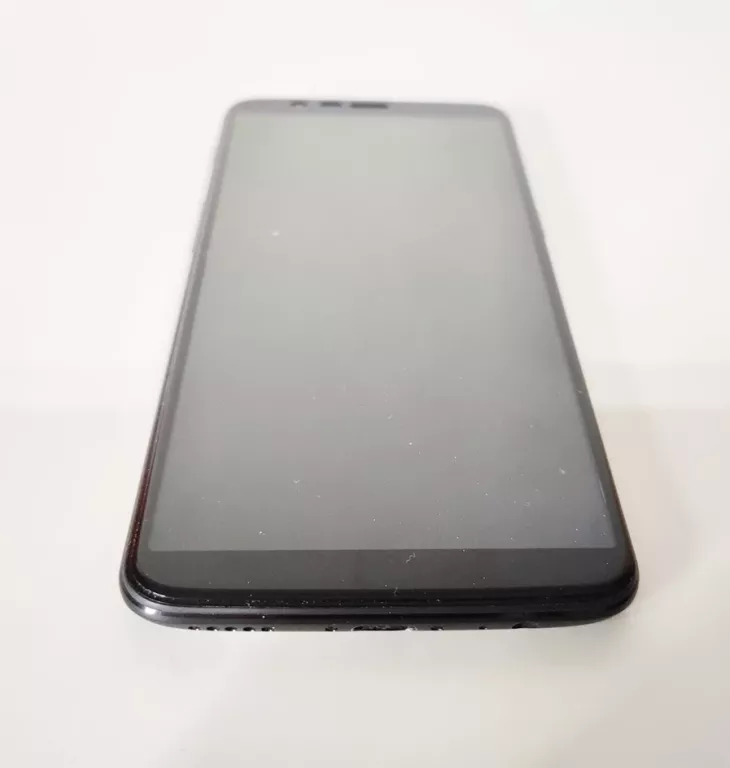 TELEFON ONE PLUS 5T 8 GB/128 GB ZESTAW