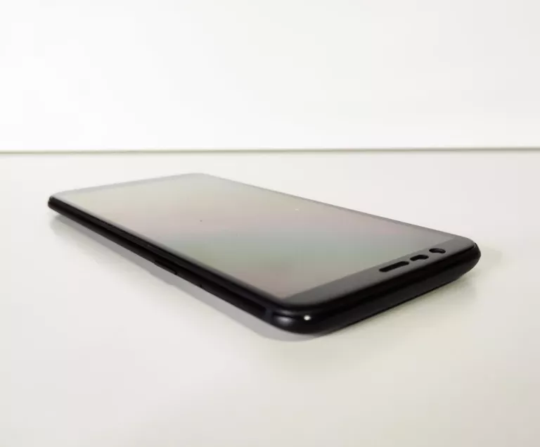 TELEFON ONE PLUS 5T 8 GB/128 GB ZESTAW