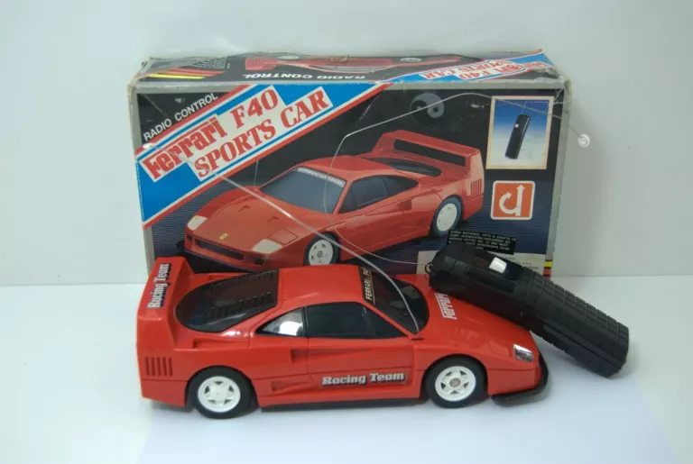 SUNCON FERRARI F40 (LATA '80)
