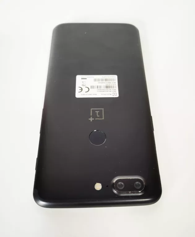 TELEFON ONE PLUS 5T 8 GB/128 GB ZESTAW