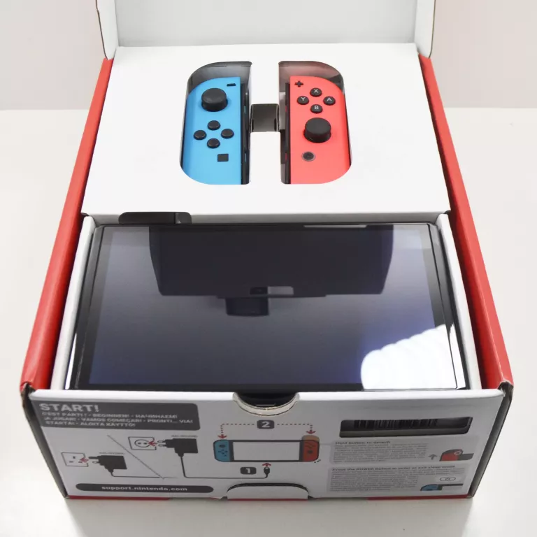 konsola-nintendo-switch-oled-komplet-gry-w-zestawie-brak-informacji