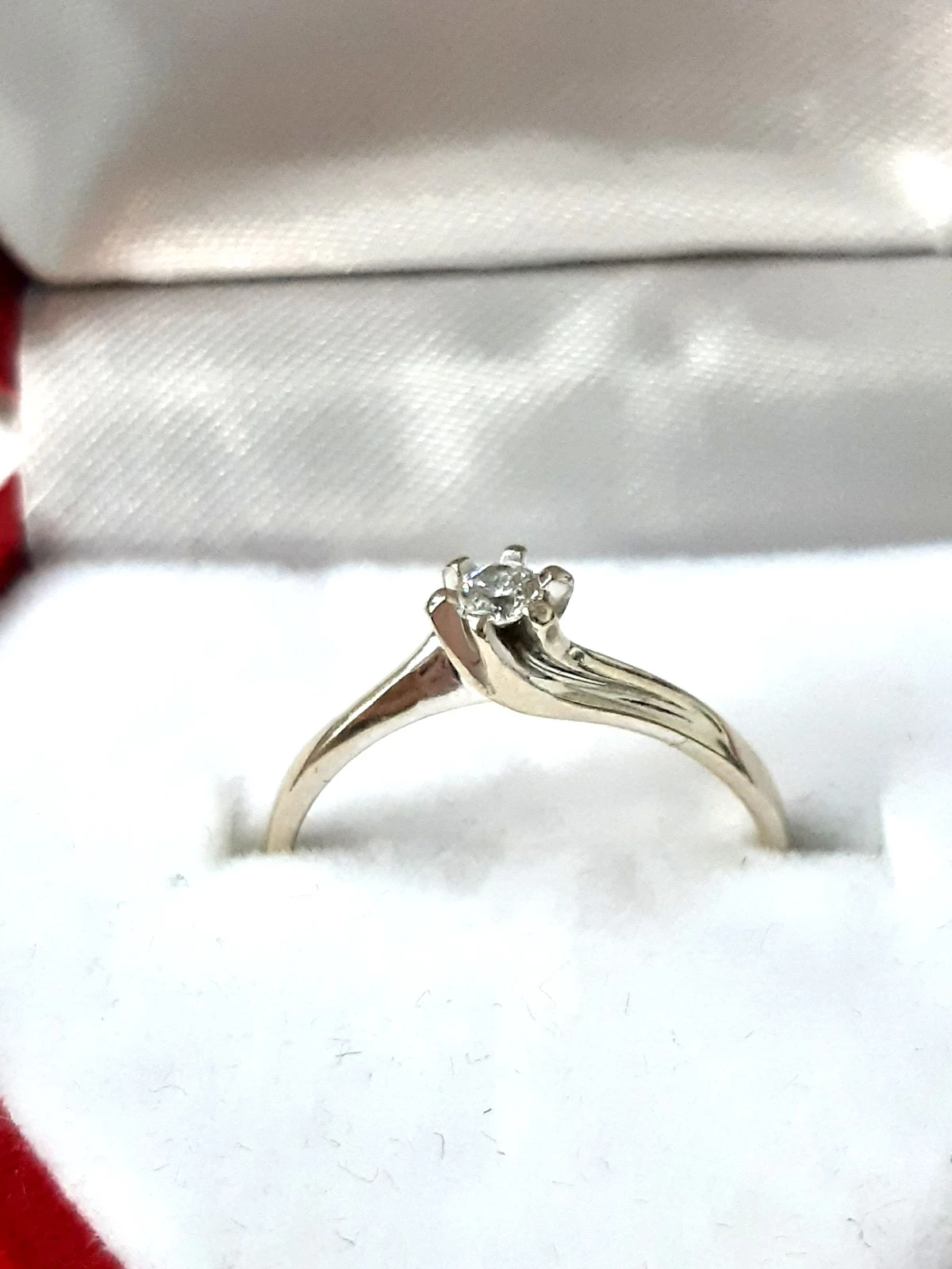 pierscionek-585-162g-brylant-rodzaj-2205-16