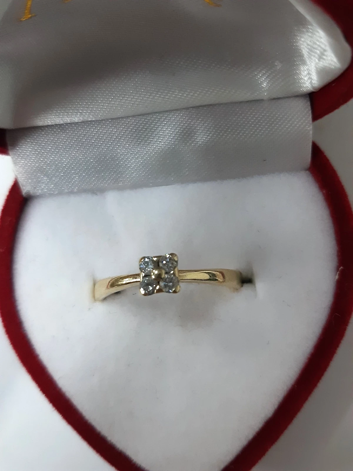 pierscionek-585-261g-4-brylanty-r20-stan-11323-2