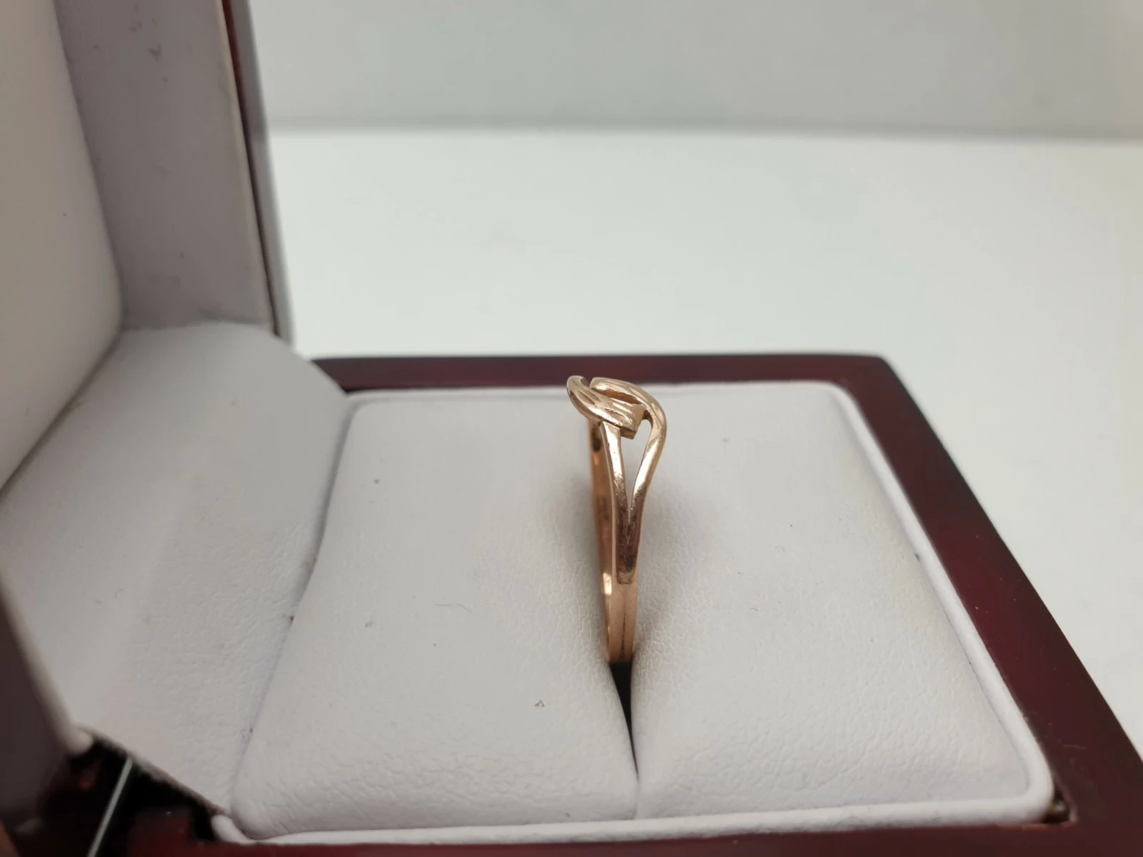 zloty-pierscionek-rodzaj-wyrob-jubilerski