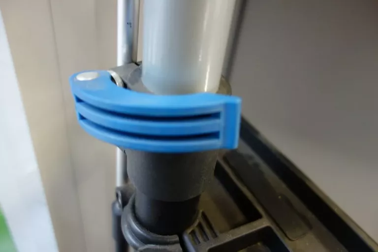 stojak-serwisowy-na-rower-powerfix-material-dominujacy-metal