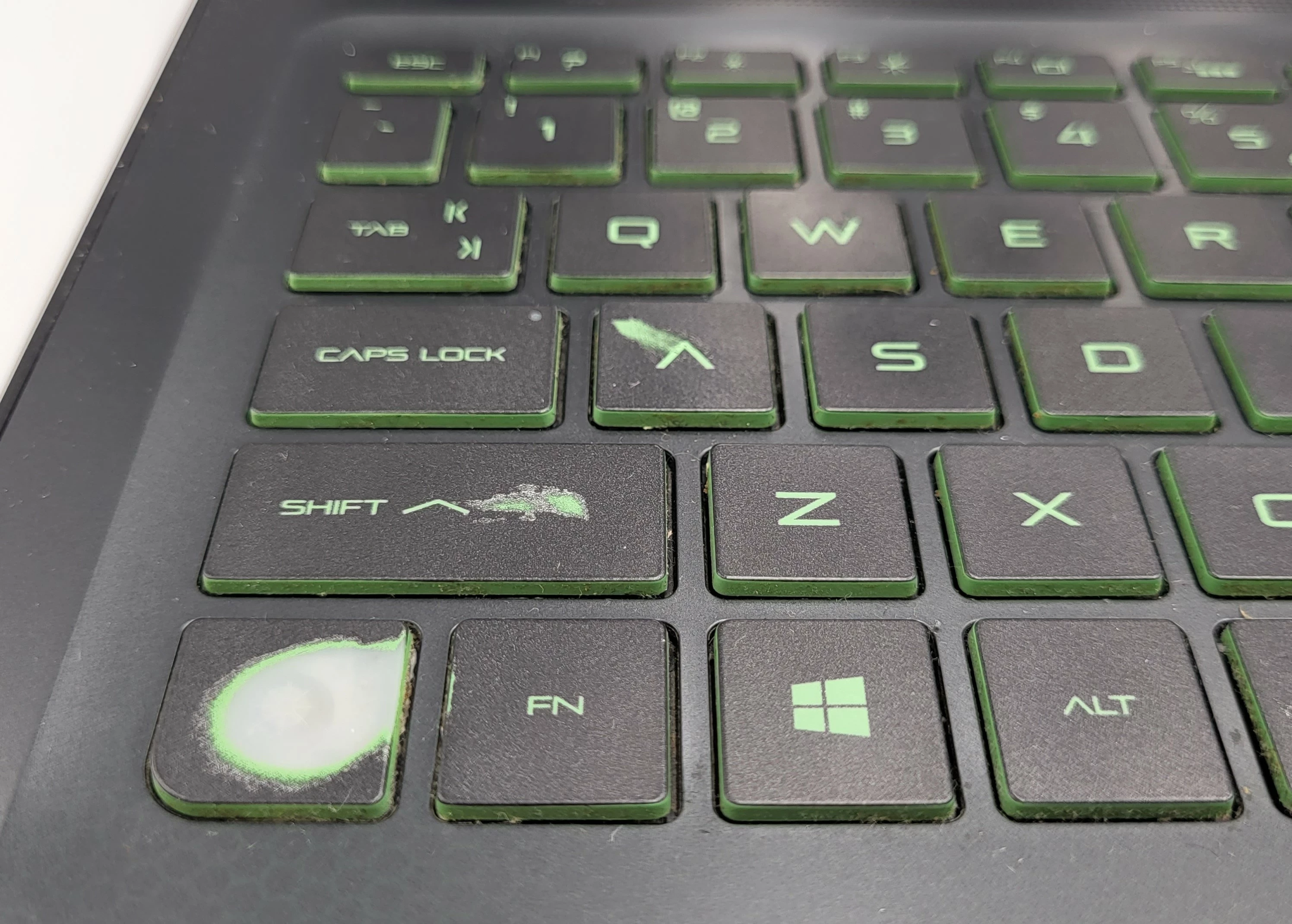 laptop-hp-pavilion-gaming-156-i5-6300hq-8240gb-ssd-gtx-950m-rozdzielczosc-px-1920-x-1080