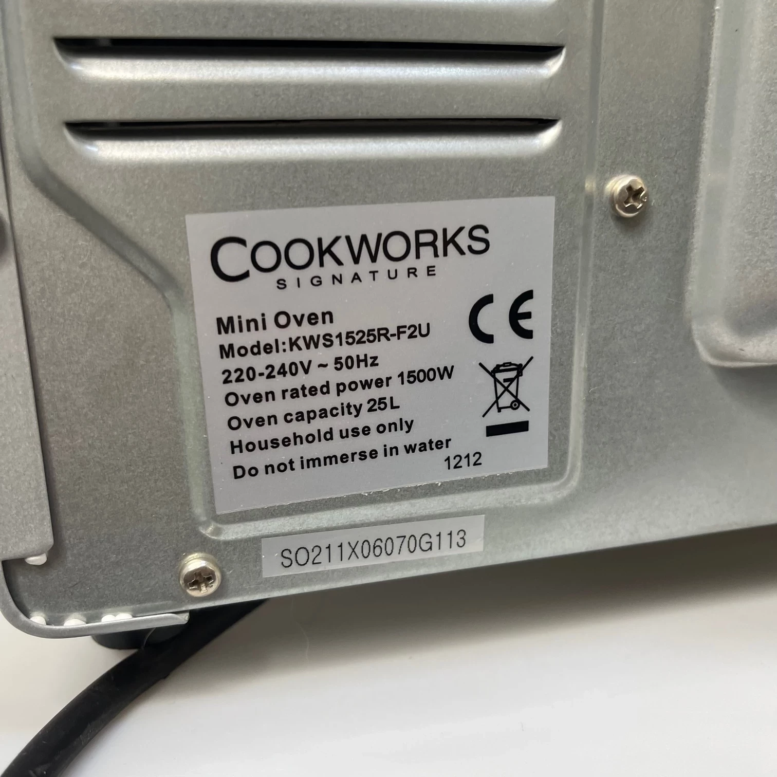 piekarnik-wolnostojacy-cookworks-1500w-kws152r-f2u-opis-moc-1500