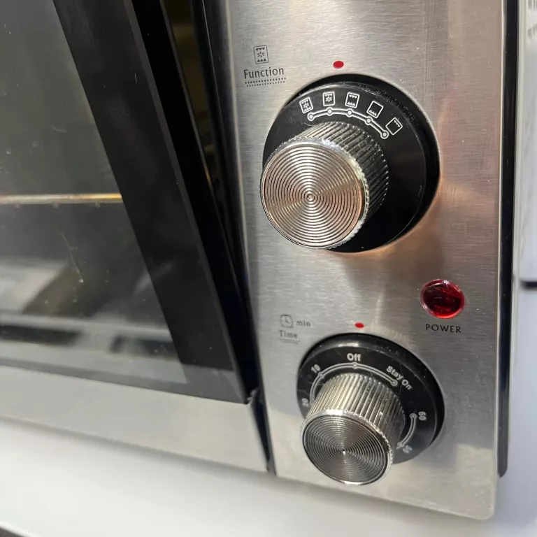 piekarnik-wolnostojacy-cookworks-1500w-kws152r-f2u-opis-kolor-dominujacy-srebrnyszary