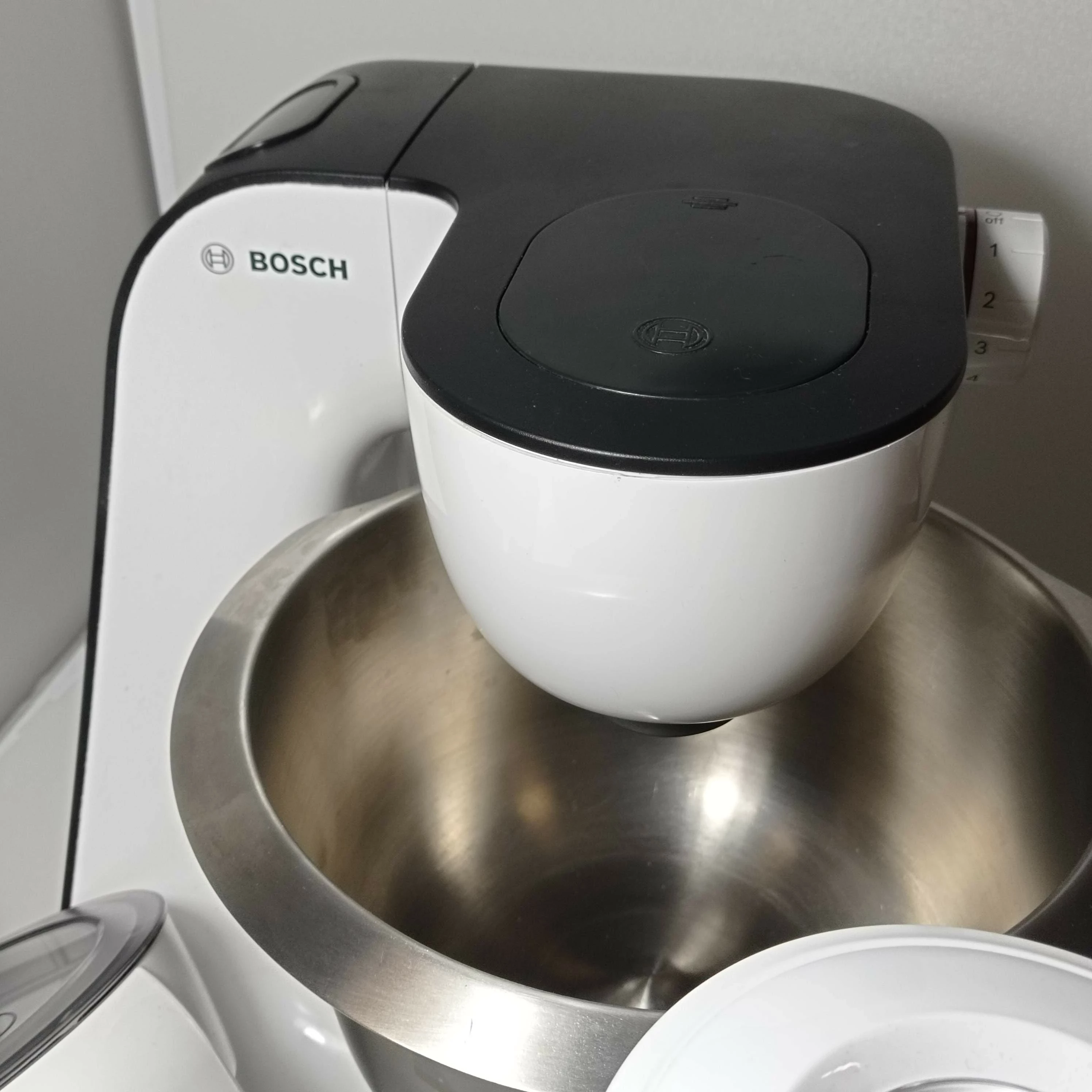 robot-kuchenny-bosch-mum-5-okazja-kolor-dominujacy-bialy