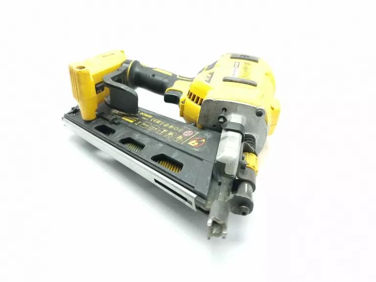 GWOŹDZIARKA 18V DEWALT DCN692 WALIZKA 2X AKU