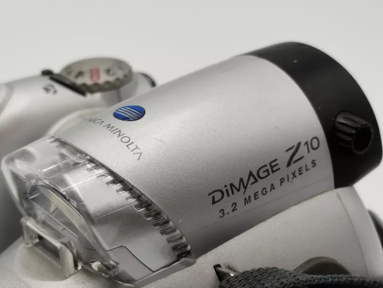 aparat-konica-minolta-dimage-z10-n13656-warto-zoom-optyczny-8