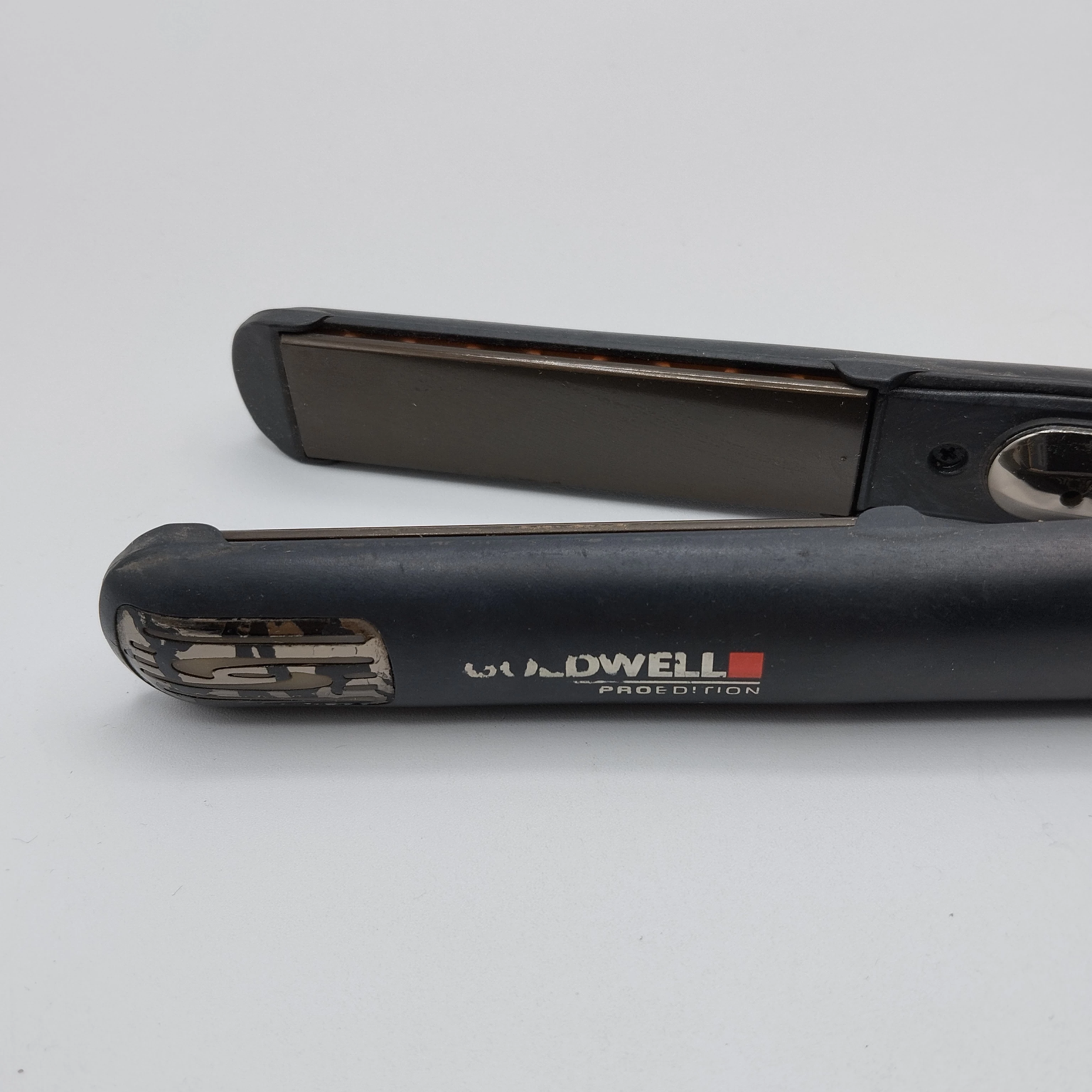 prostownica-goldwell-flat-master-m24-powloka-ceramiczna