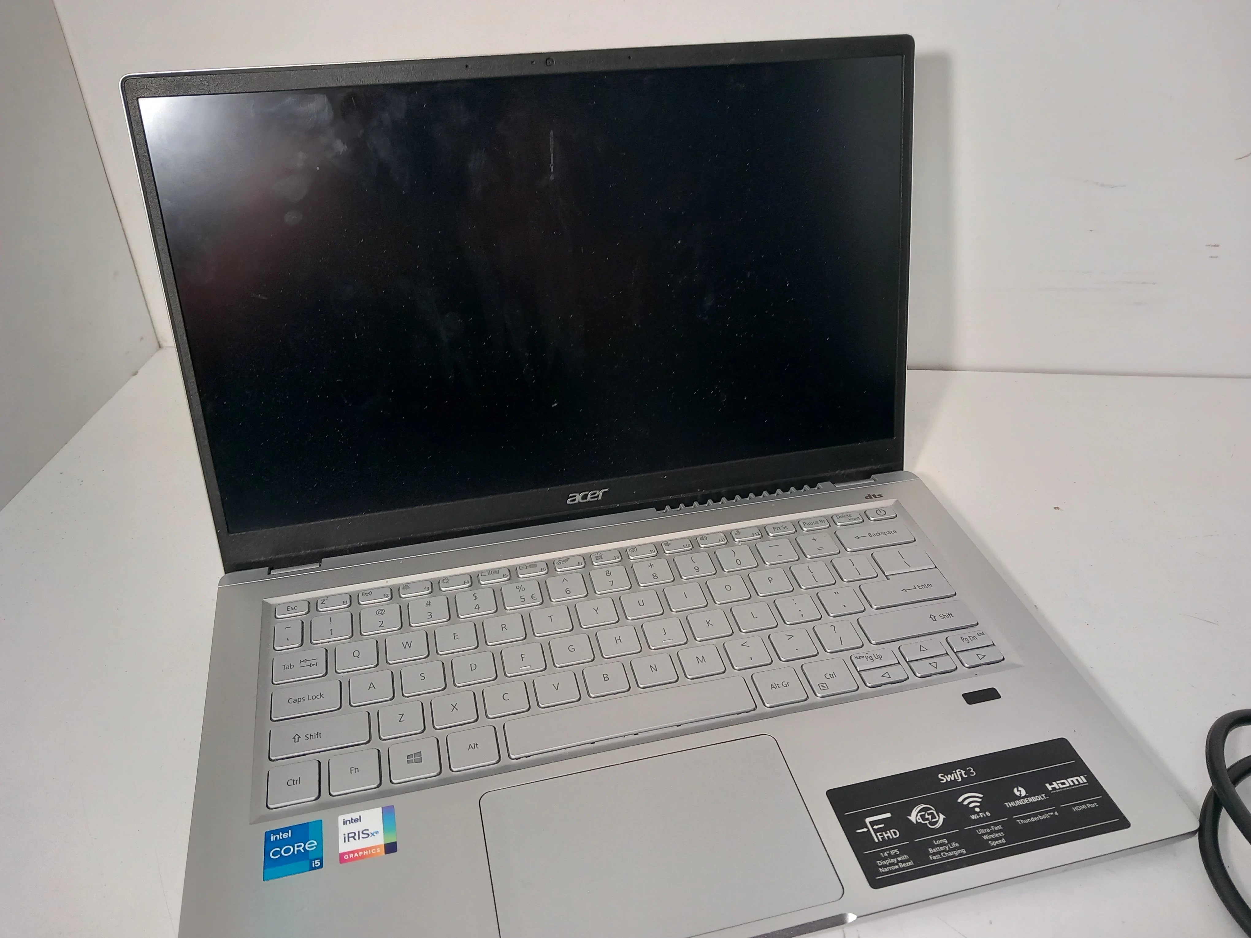 laptop-acer-swift-3-przekatna-ekranu-14