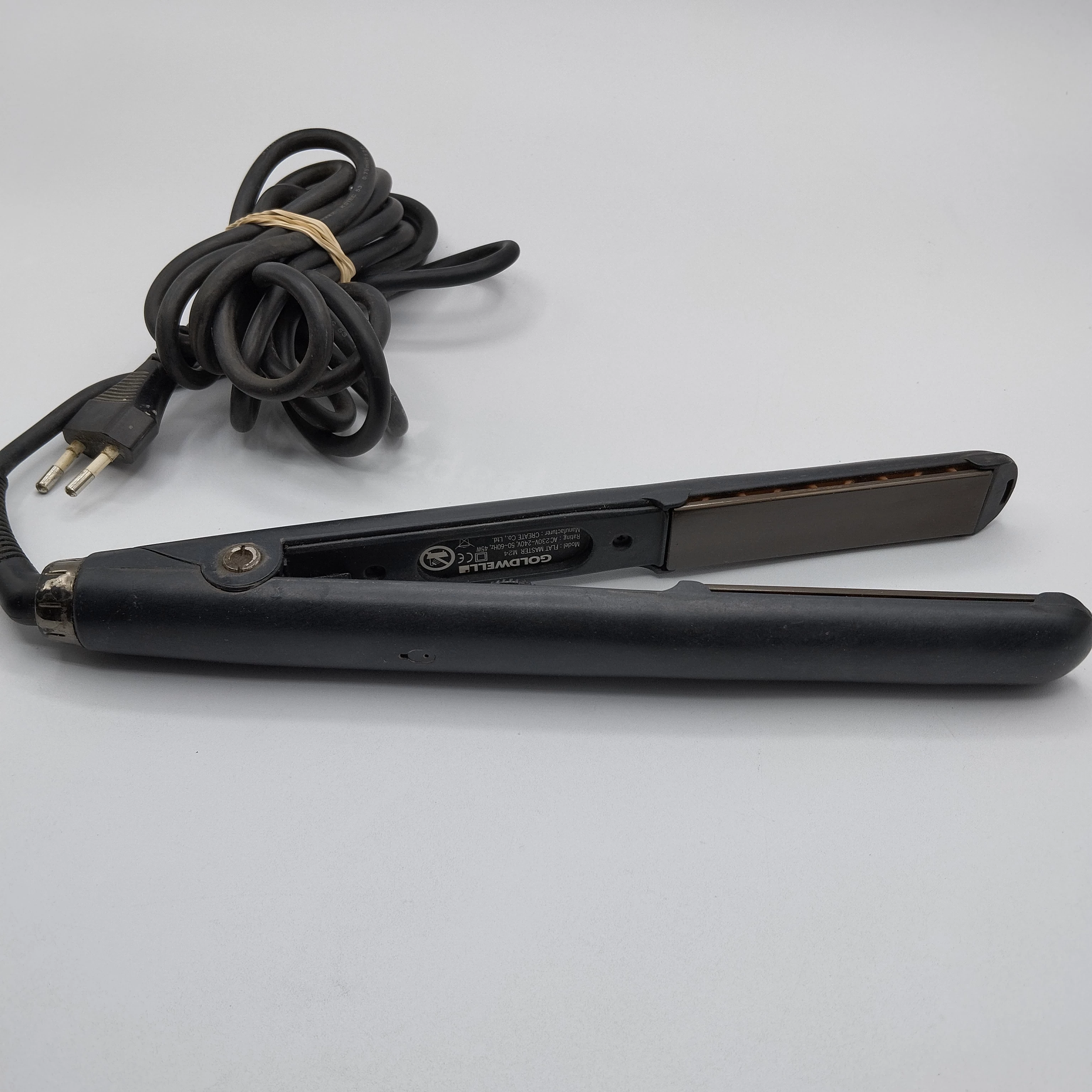 prostownica-goldwell-flat-master-m24-funkcje-szybkie-nagrzewanie