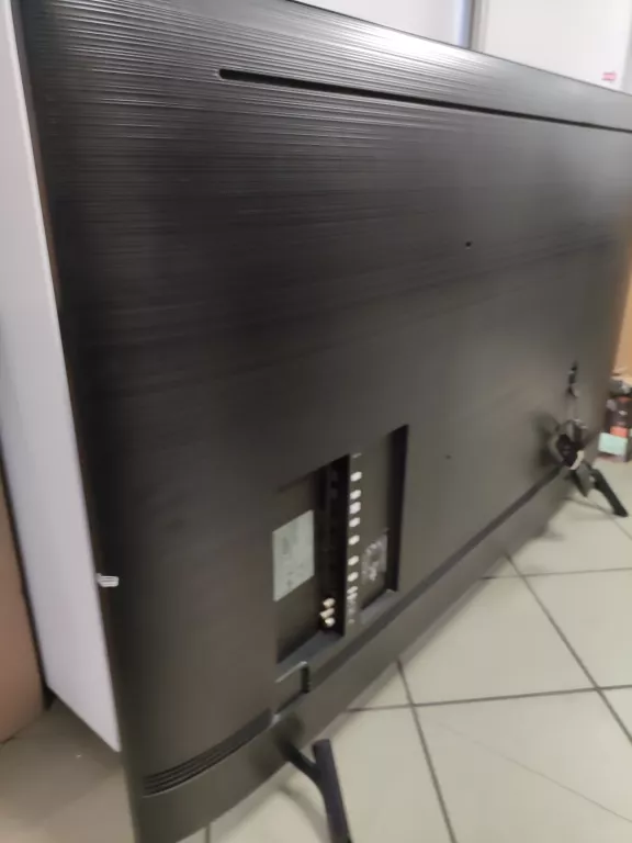 telewizor-samsung-qe65q70rat-pilot-kabel-marka-samsung