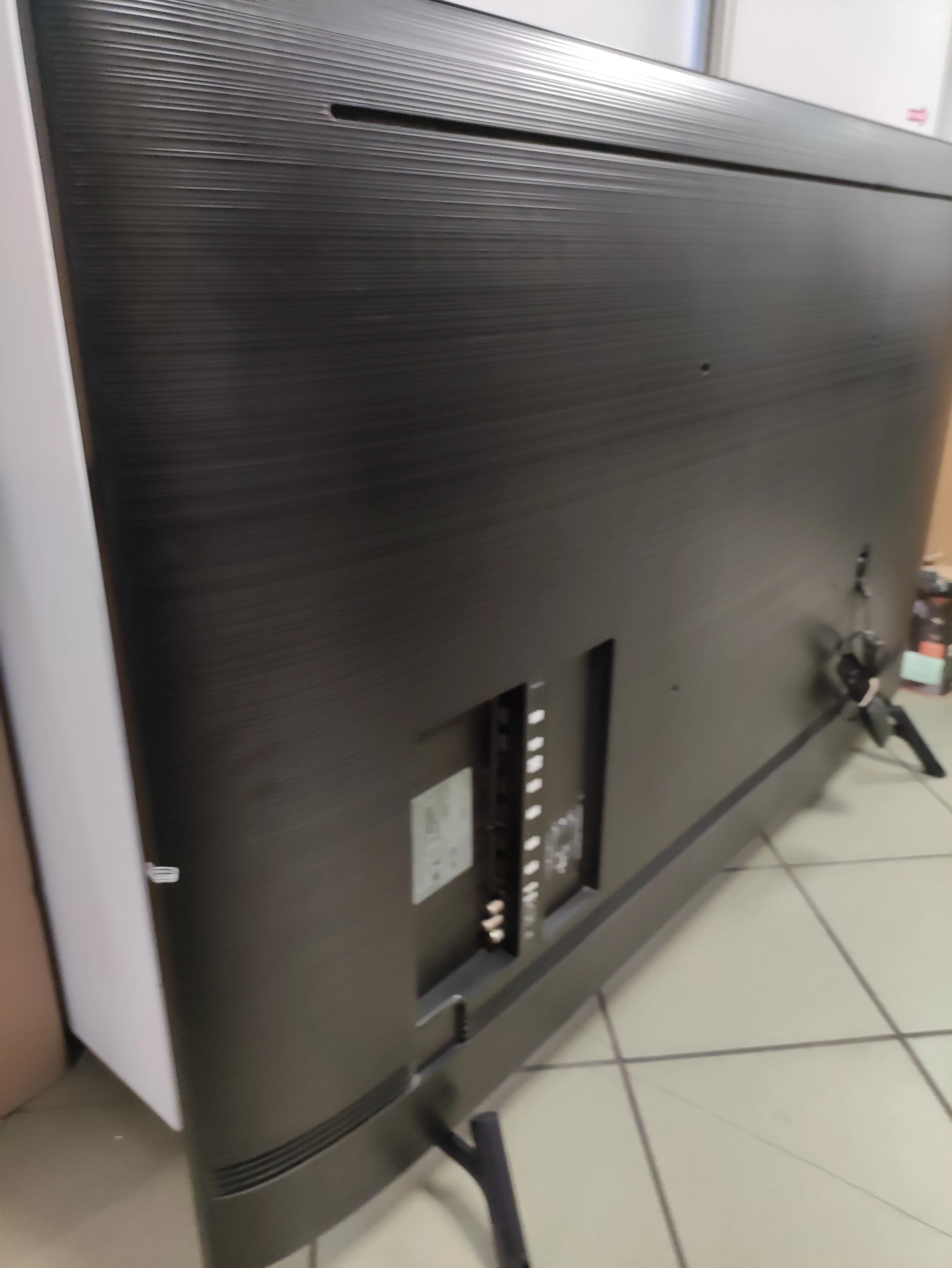 telewizor-samsung-qe65q70rat-pilot-kabel-marka-samsung