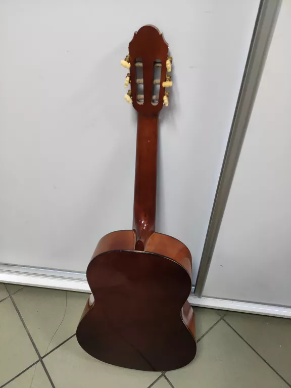 GITARA KLASYCZNA