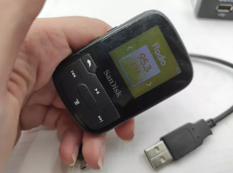 ODTWARZACZ MP3 SANDISK CLIP SPORT PLUS BT 16GB OPIS