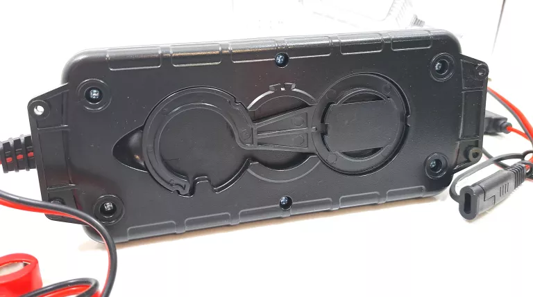 ŁADOWARKA AKUMULATOROWA MW POWER MW-SC6B