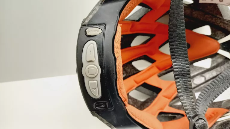 KASK ROWEROWY MFI URBAN FUTURE BH120